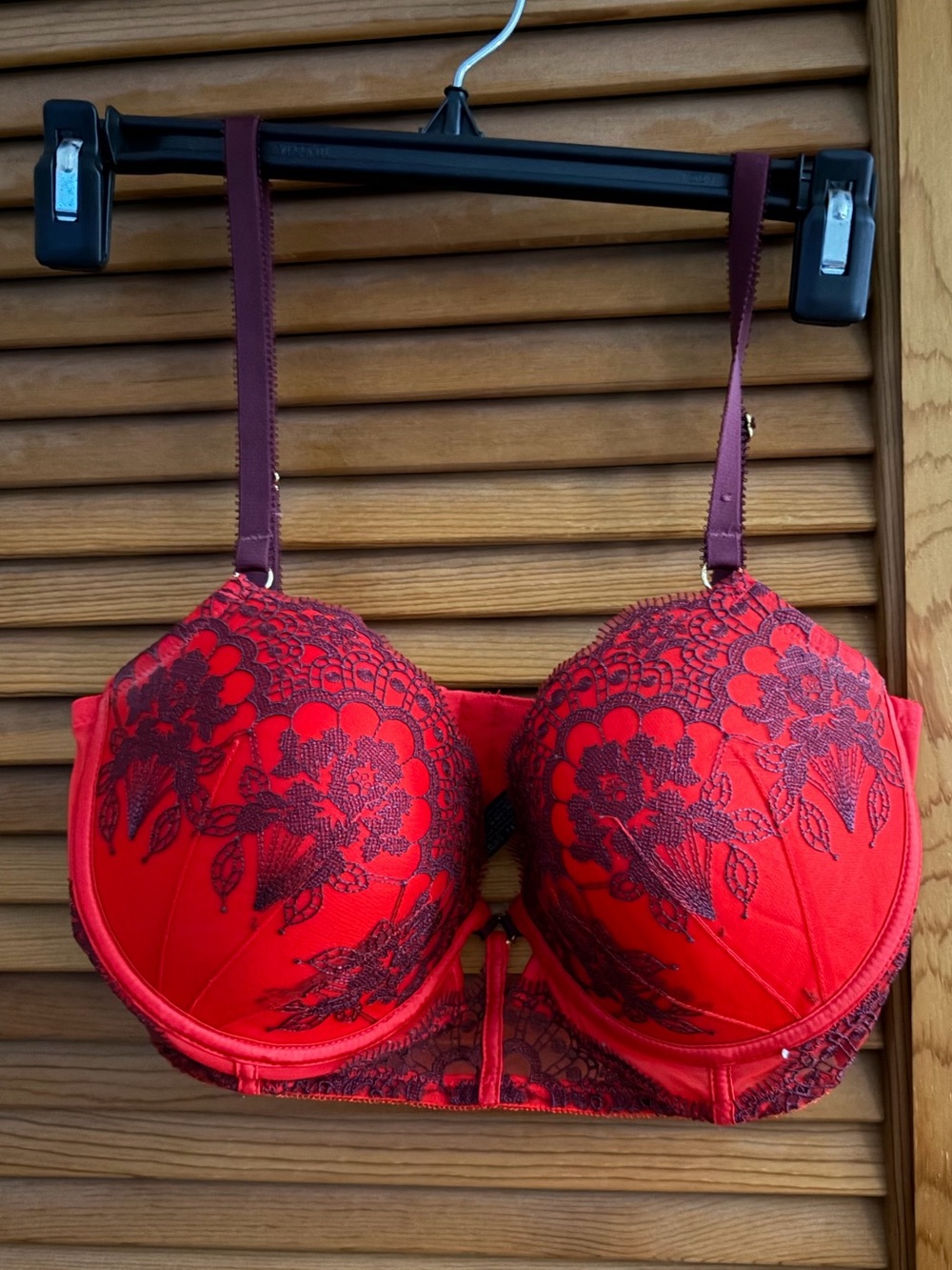 Ann Summers lace Bra in red 34DD US